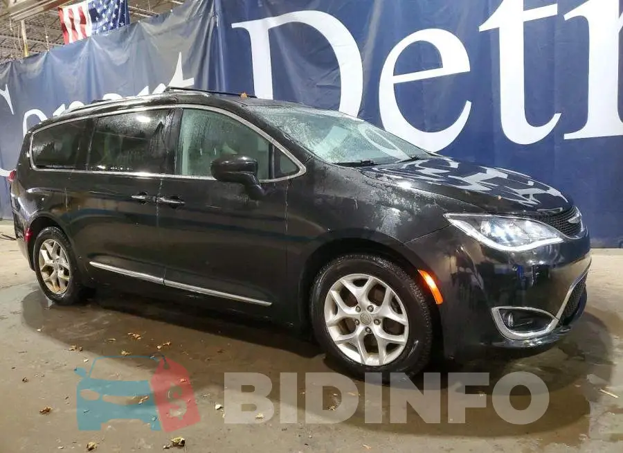 2C4RC1EG6HR721130 Photo# 4