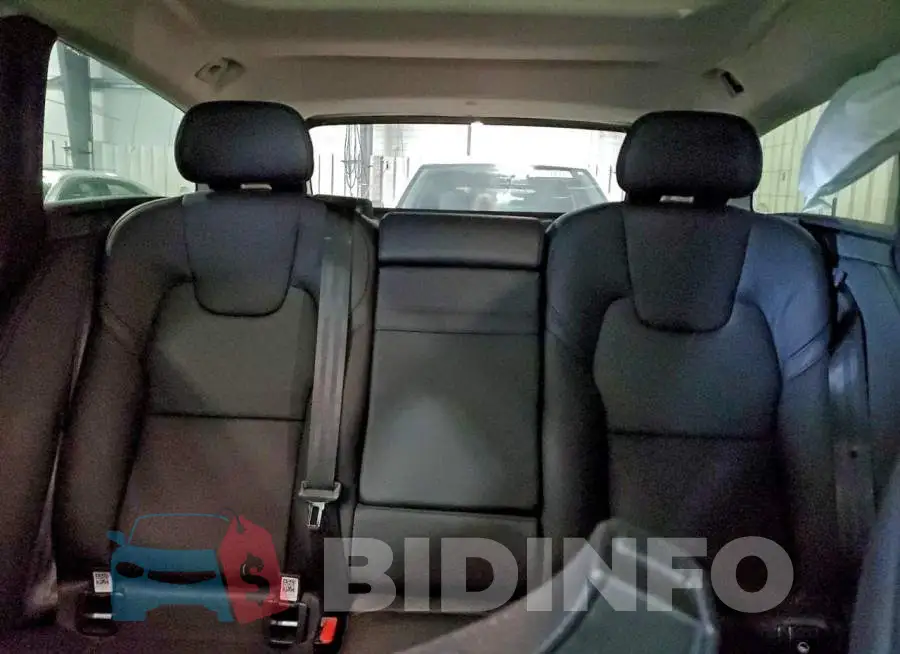 YV4A22NL2M1135040 Photo# 10
