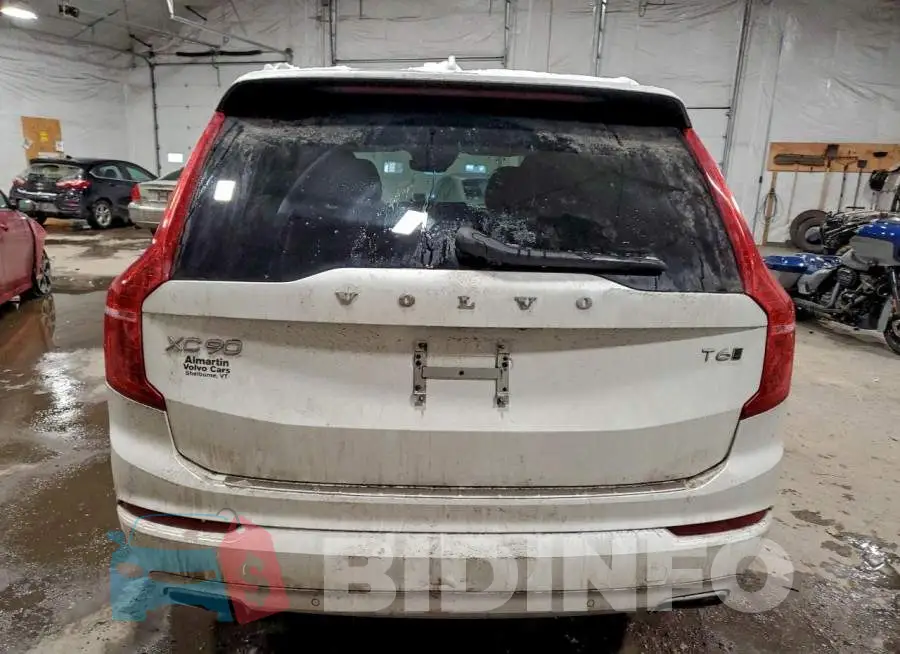 YV4A22PK4M1688356 Photo# 6