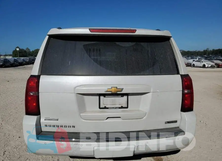 1GNSCJKC1JR305038 Photo# 6