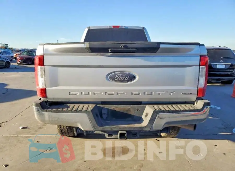 1FTBF2B69JEB85111 Photo# 6