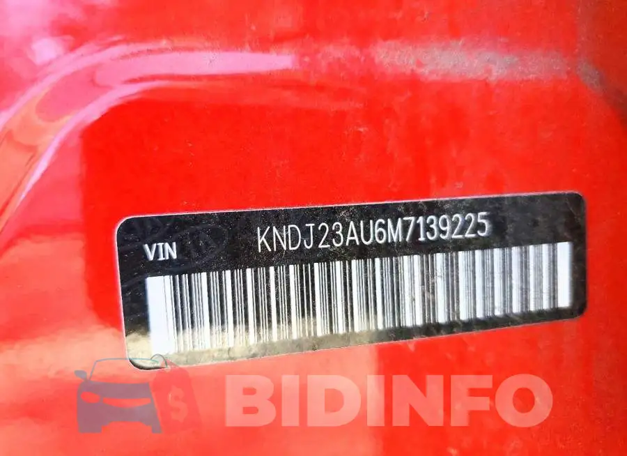 KNDJ23AU6M7139225 Photo# 13
