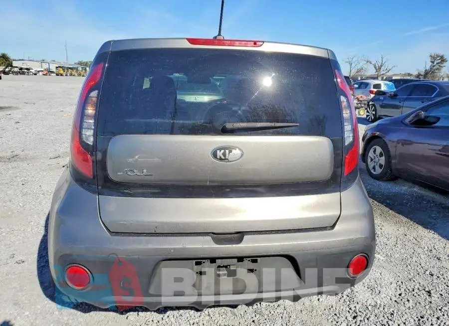 KNDJN2A2XH7466927 Photo# 6