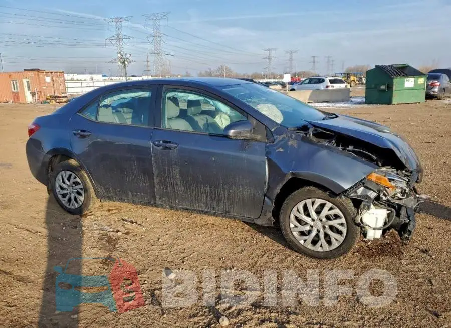 2T1BURHE8JC991201 Photo# 4