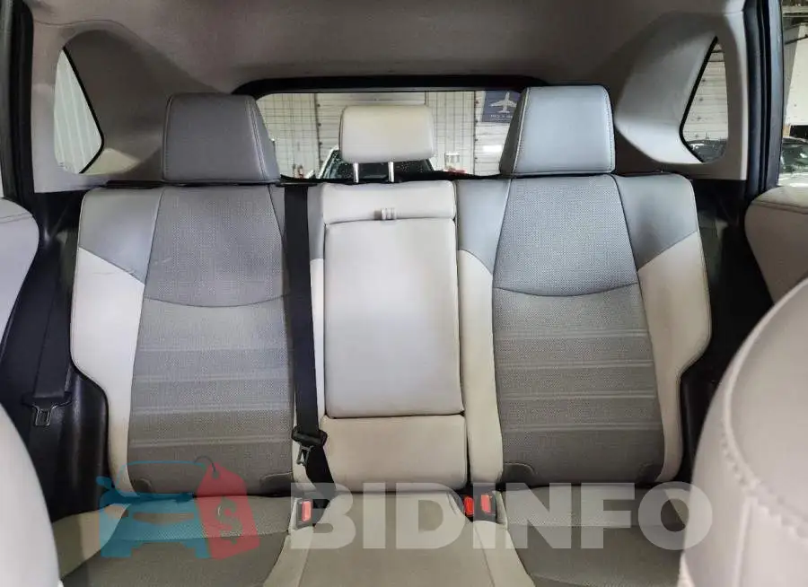4T3D6RFV4NU076332 Photo# 10