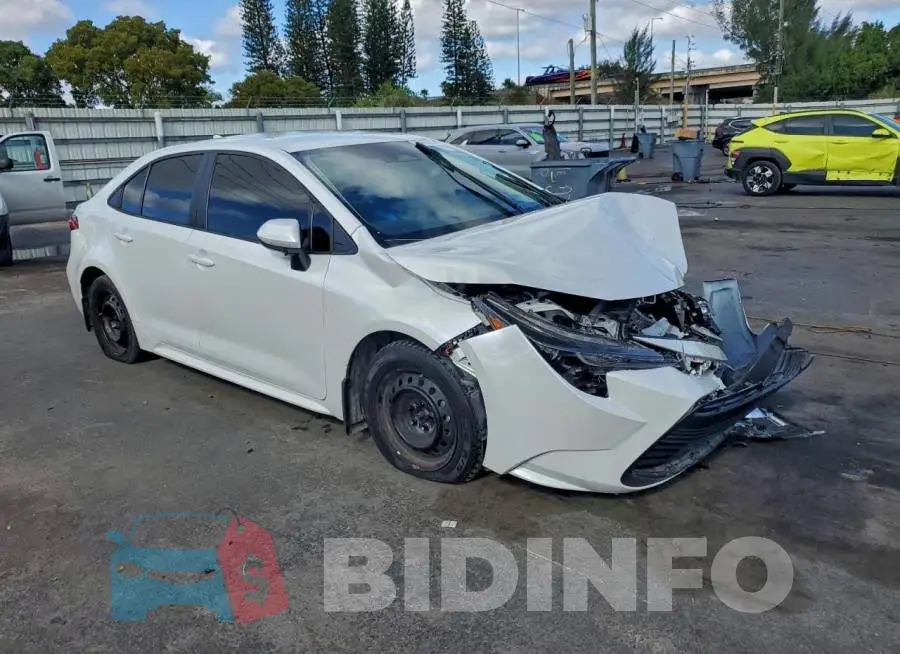 5YFB4MDE0RP218257 Photo# 4