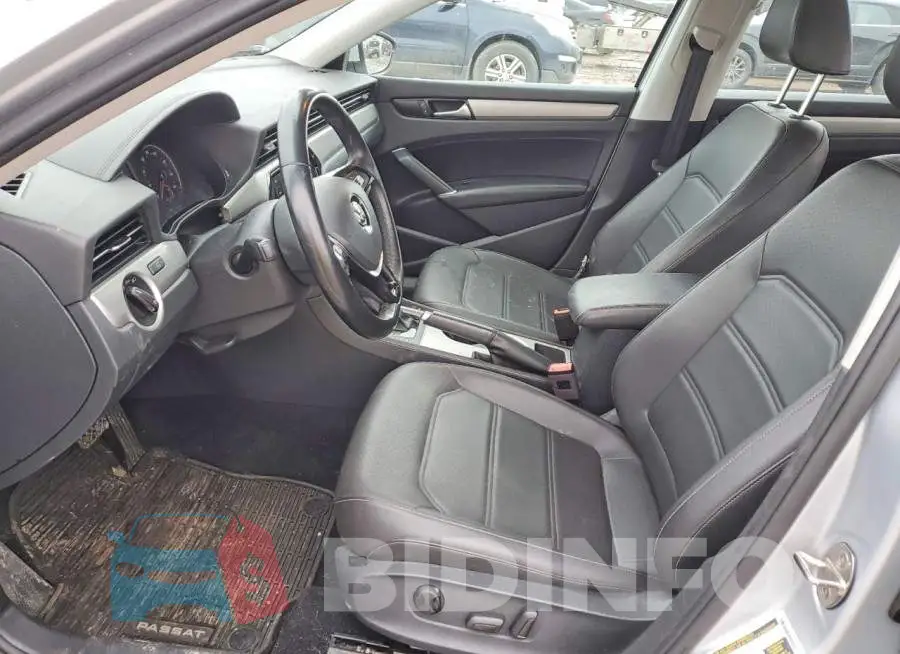 1VWSA7A32LC022640 Photo# 7