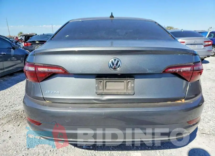 3VWCB7BU6LM017674 Photo# 6