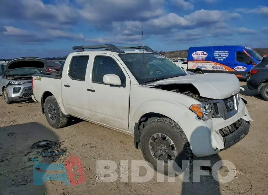 1N6AD0EV5JN750282 Photo# 4