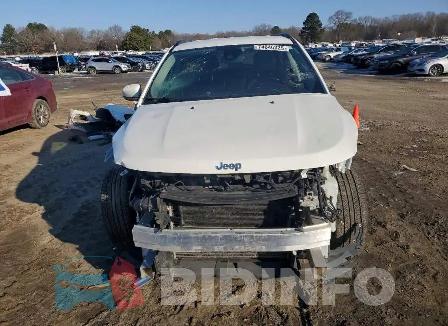 3C4NJDCB9MT528023 Photo# 5