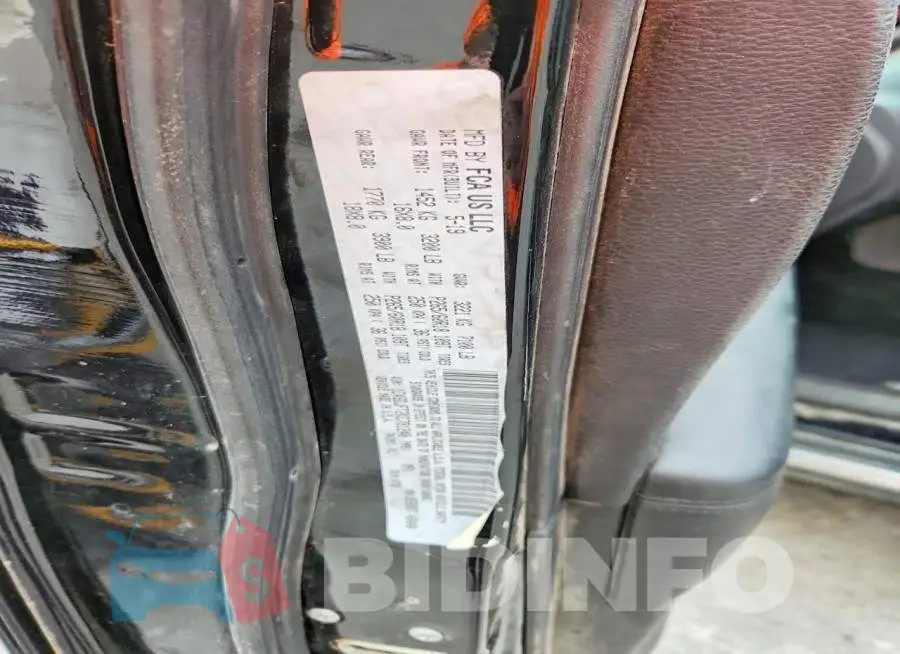 1C4SDJFT2KC781240 Photo# 13