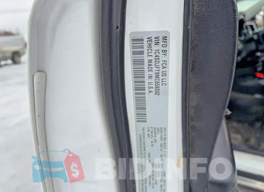 1C4SDJFT9MC659302 Photo# 10