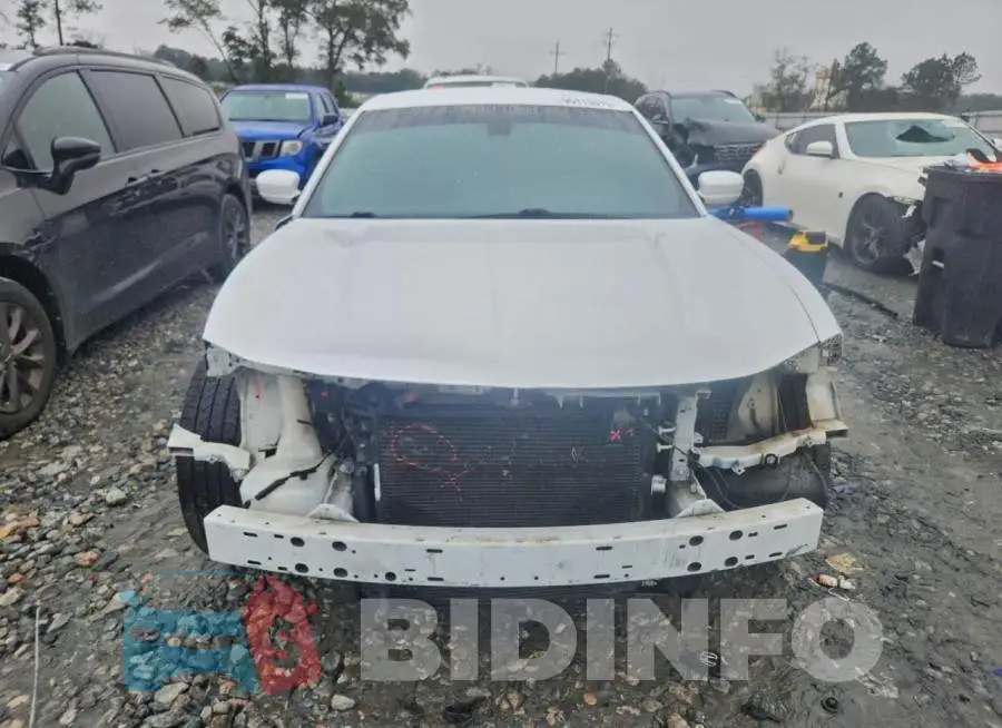 2C3CDXCT4HH666841 Photo# 5