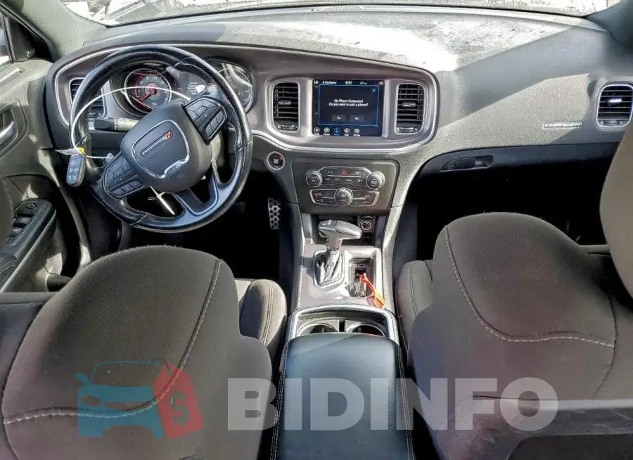 2C3CDXHG8NH148335 Photo# 8