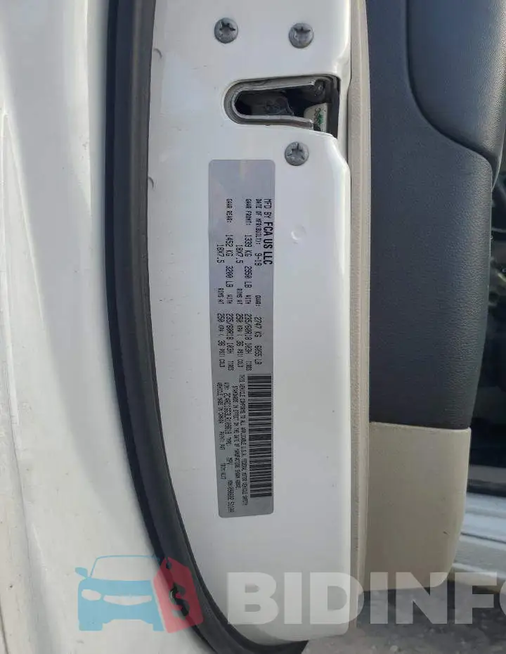 2C4RC1GG3LR109618 Photo# 14