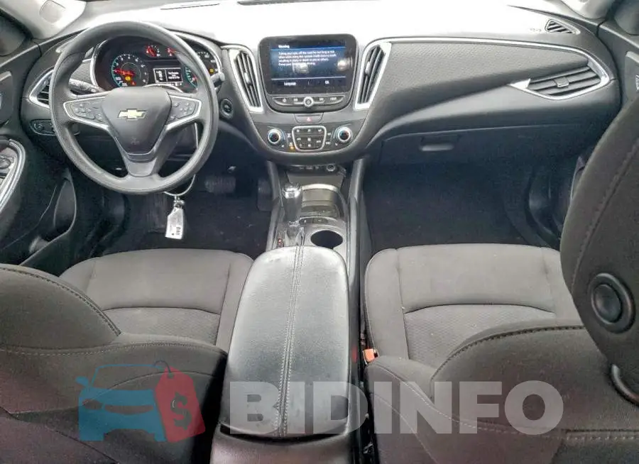 1G1ZD5ST3KF172256 Photo# 8
