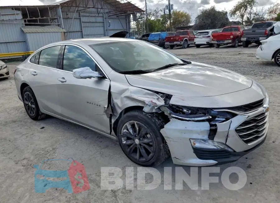 1G1ZD5ST3NF125409 Photo# 4