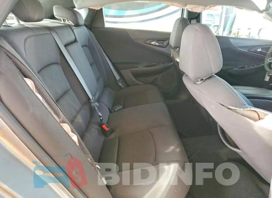 1G1ZD5ST4PF252284 Photo# 10