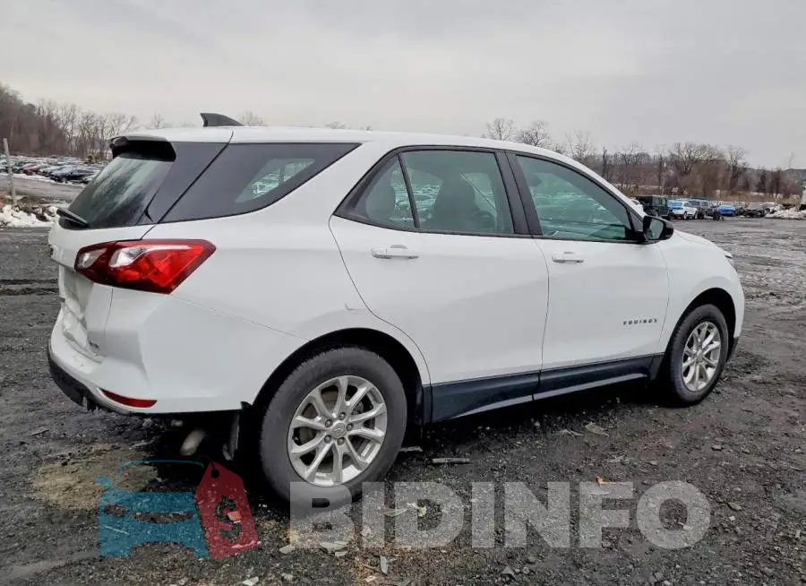 2GNAXSEV6L6152402 Photo# 3