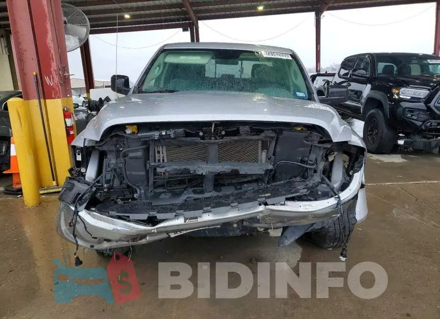 1C6RR6TT2KS640733 Photo# 5