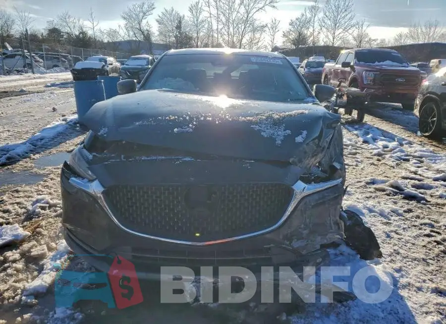 JM1GL1VMXM1605392 Photo# 5