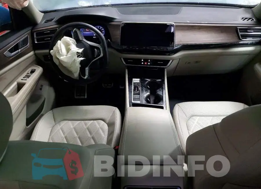 1V2FR2CA7SC540767 Photo# 8