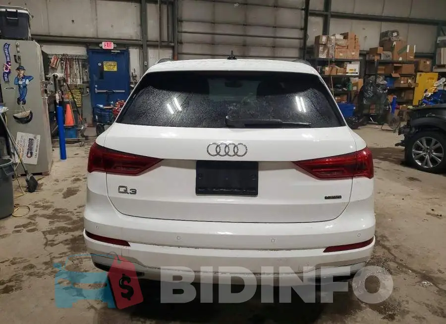 WA1AECF31L1036507 Photo# 6