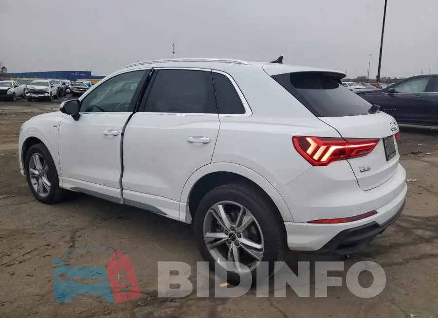 WA1EECF3XR1021563 Photo# 2