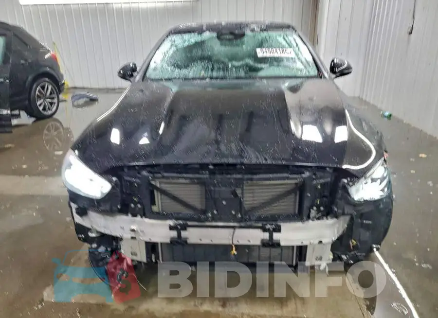 W1KAF4HB7RR191222 Photo# 5