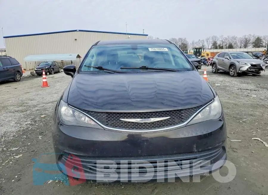 2C4RC1CG9KR666067 Photo# 5