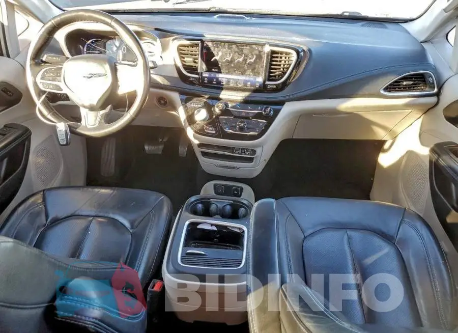 2C4RC1L71MR590217 Photo# 5