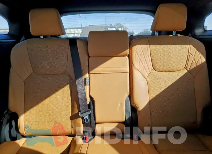 JTJCHMAA3R2018687 Photo# 10