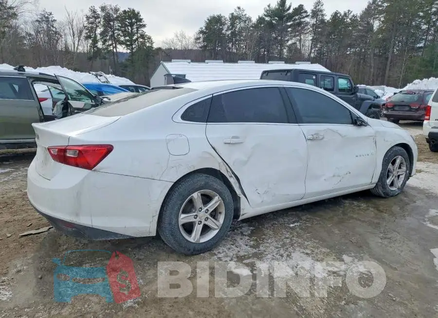 1G1ZB5ST4NF205534 Photo# 3