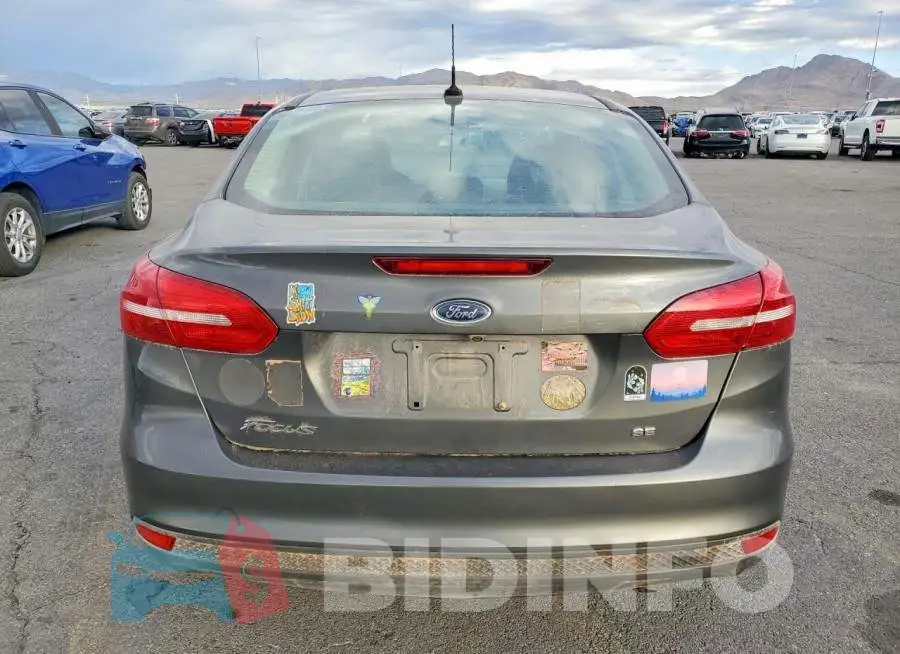 1FADP3F26JL262425 Photo# 6