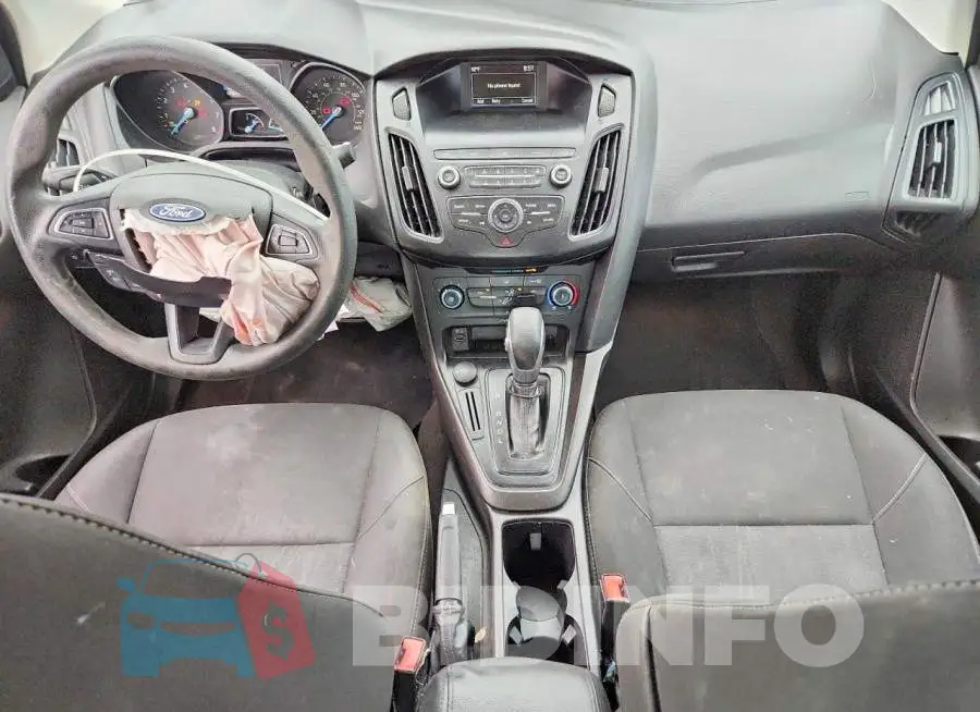 1FADP3F2XJL262069 Photo# 8