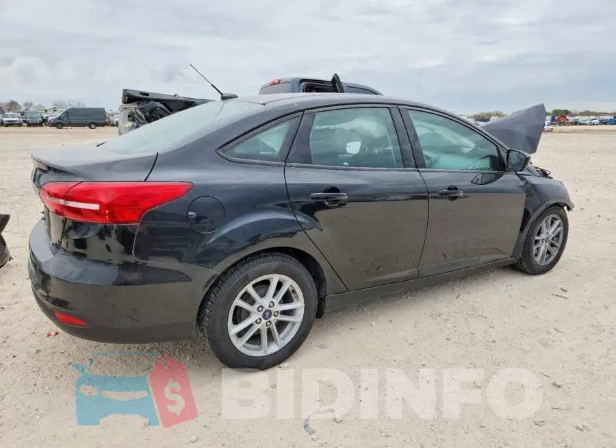 1FADP3F2XJL262069 Photo# 3