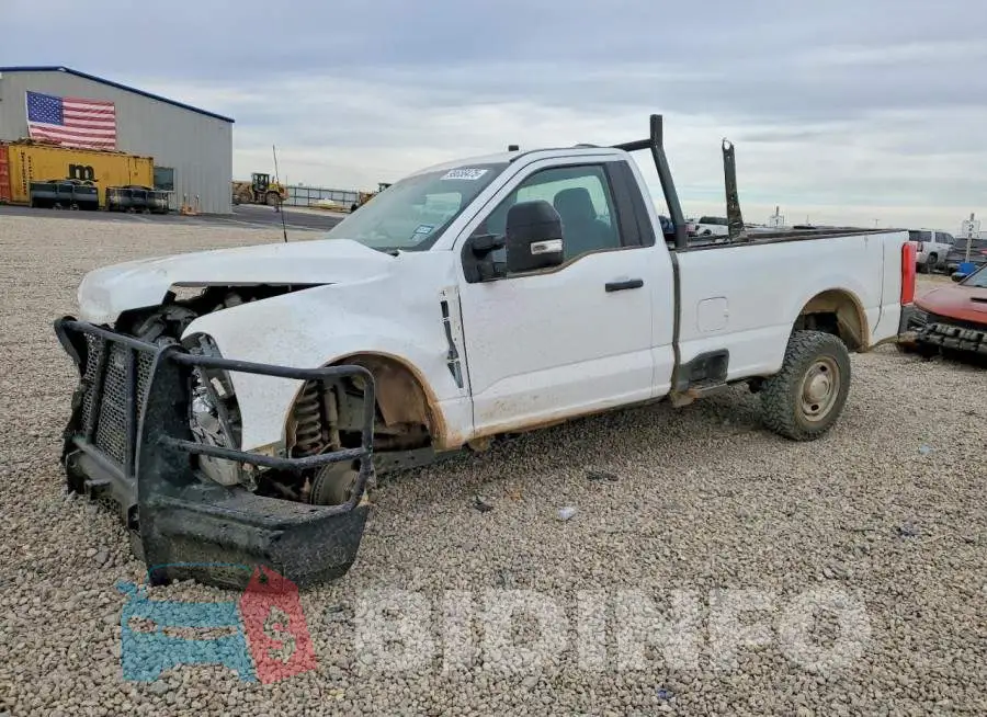 1FTBF2AA6PED40941 Photo# 1