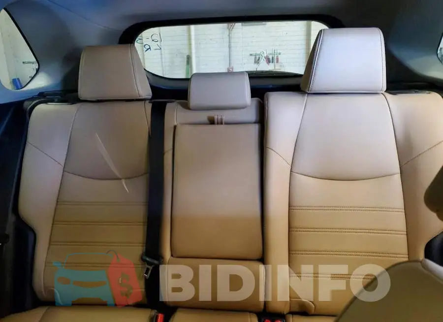 2T3A1RFV4SW603122 Photo# 10