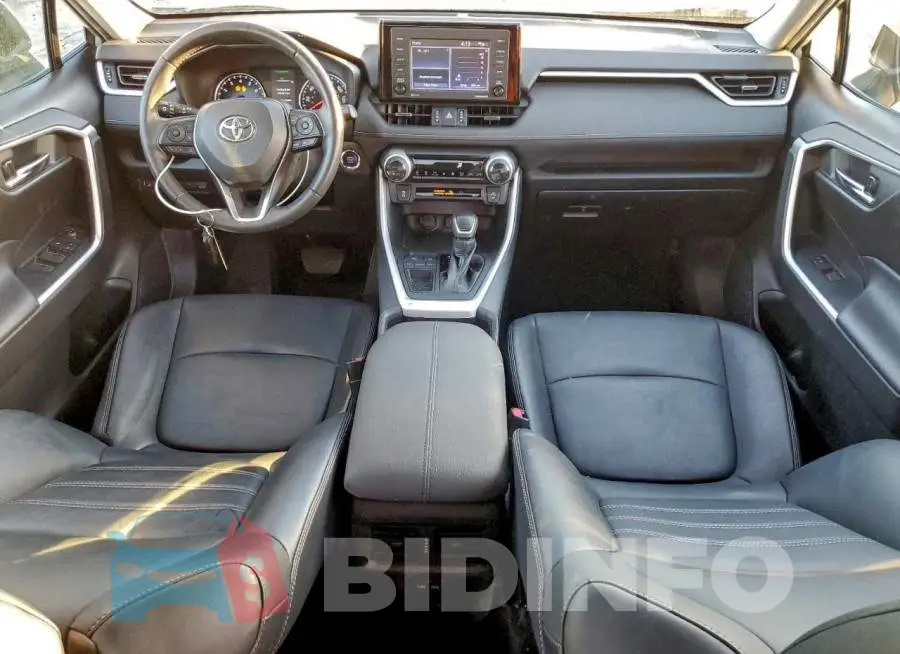 2T3C1RFV9NW230818 Photo# 8