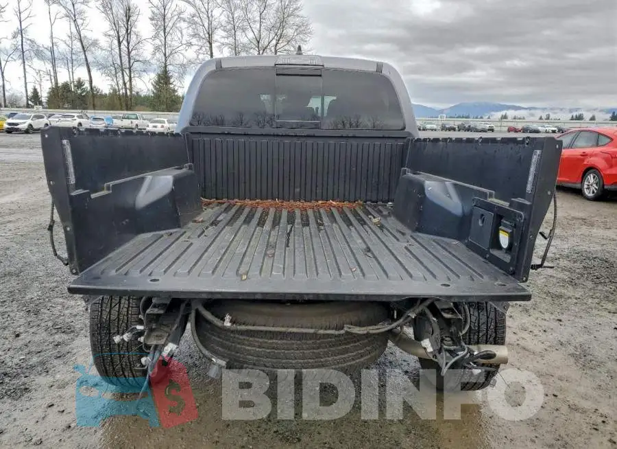 3TYDZ5BN4PT036458 Photo# 6