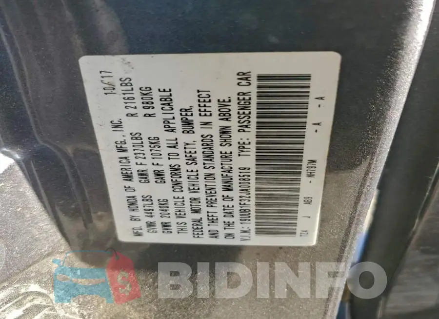 19UUB1F32JA008519 Photo# 12