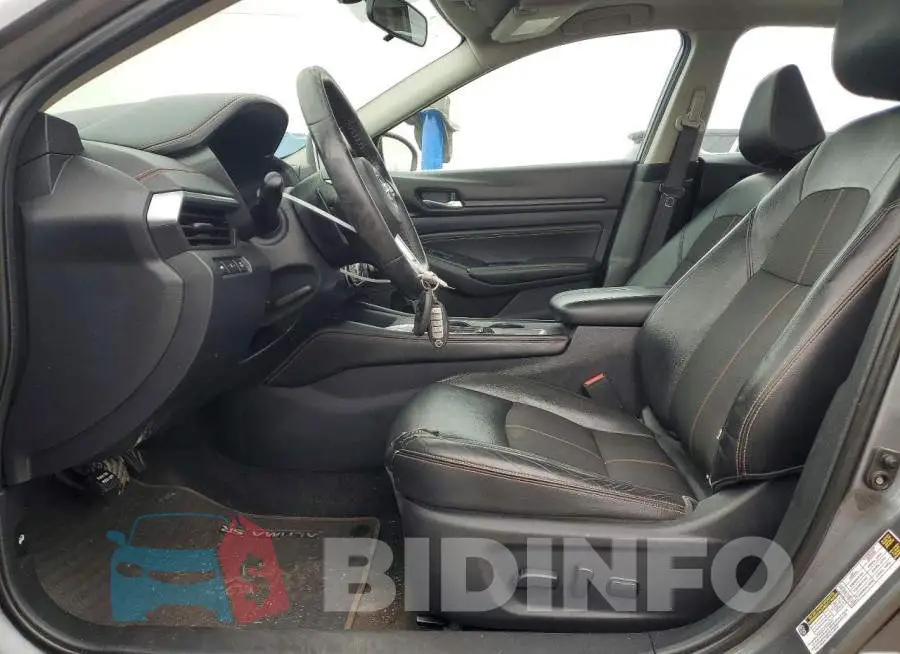 1N4BL4CV5KC132807 Photo# 7