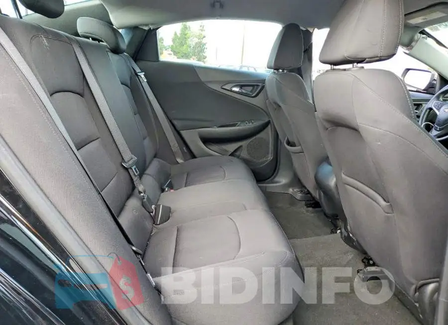 1G1ZB5STXLF132702 Photo# 10