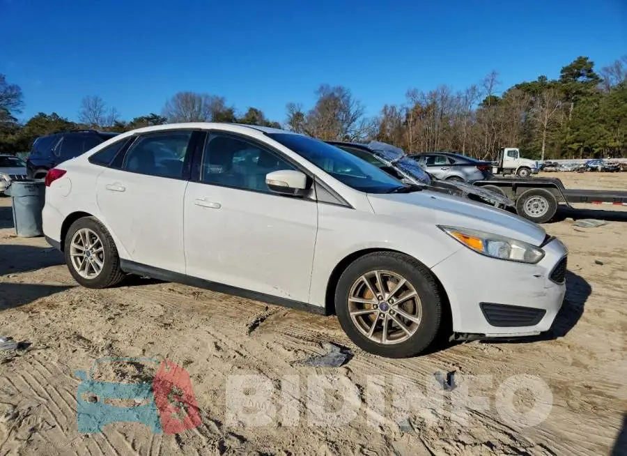 1FADP3F25HL240782 Photo# 4