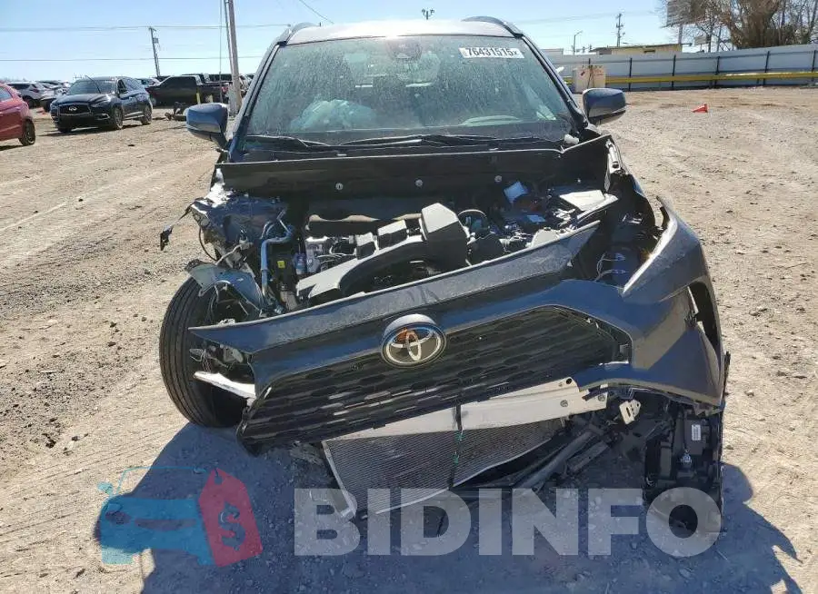 2T3P1RFV9SW523292 Photo# 5