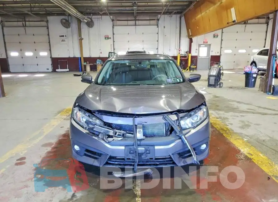 19XFC1F30HE213879 Photo# 5