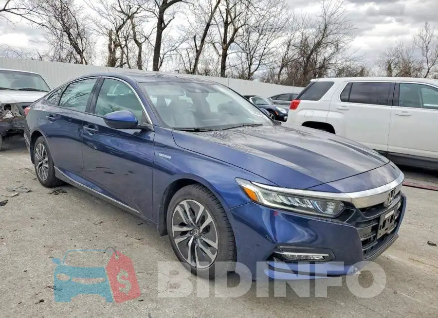 1HGCV3F55JA000950 Photo# 4