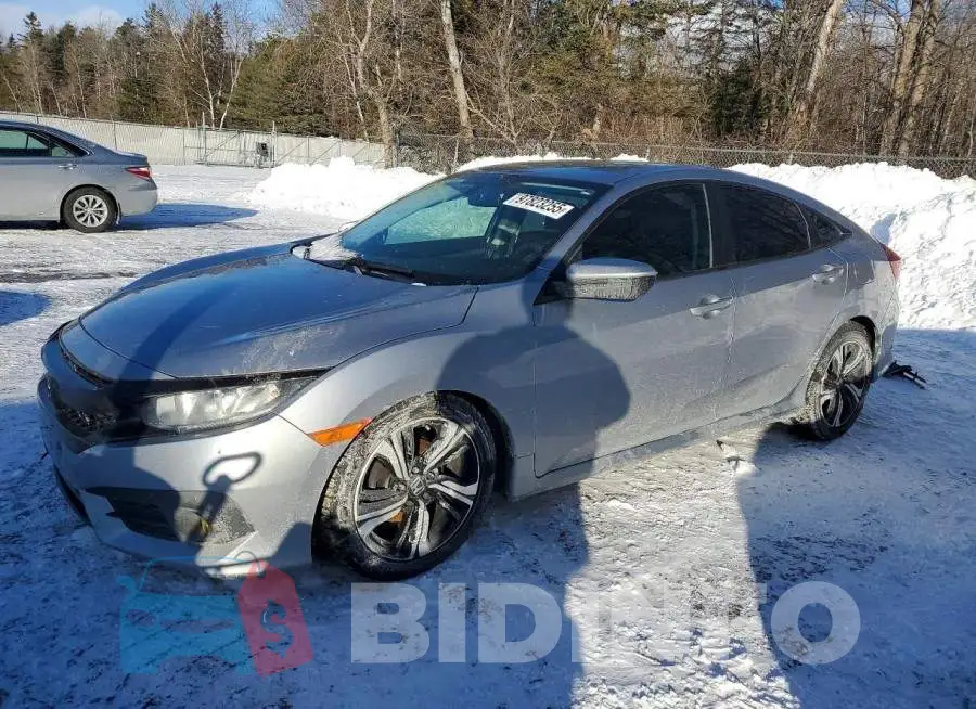 2HGFC2F55JH018847 Photo# 1