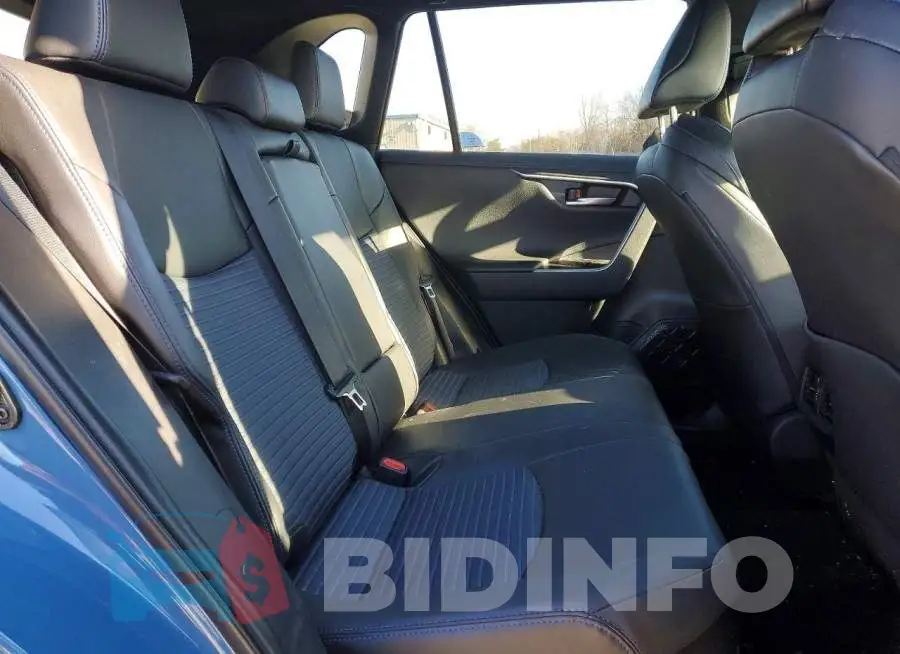 4T3E6RFV6PU131547 Photo# 10