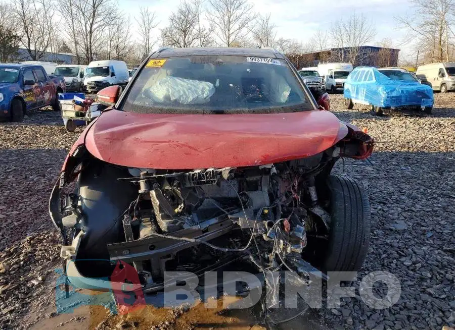1V2JNPE83PC045308 Photo# 5